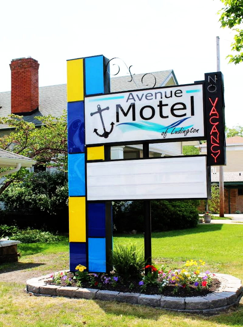 Avenue Motel (Dancz Motel) - From Web Listing (newer photo)